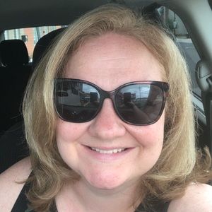 Meet your Posher, Megan